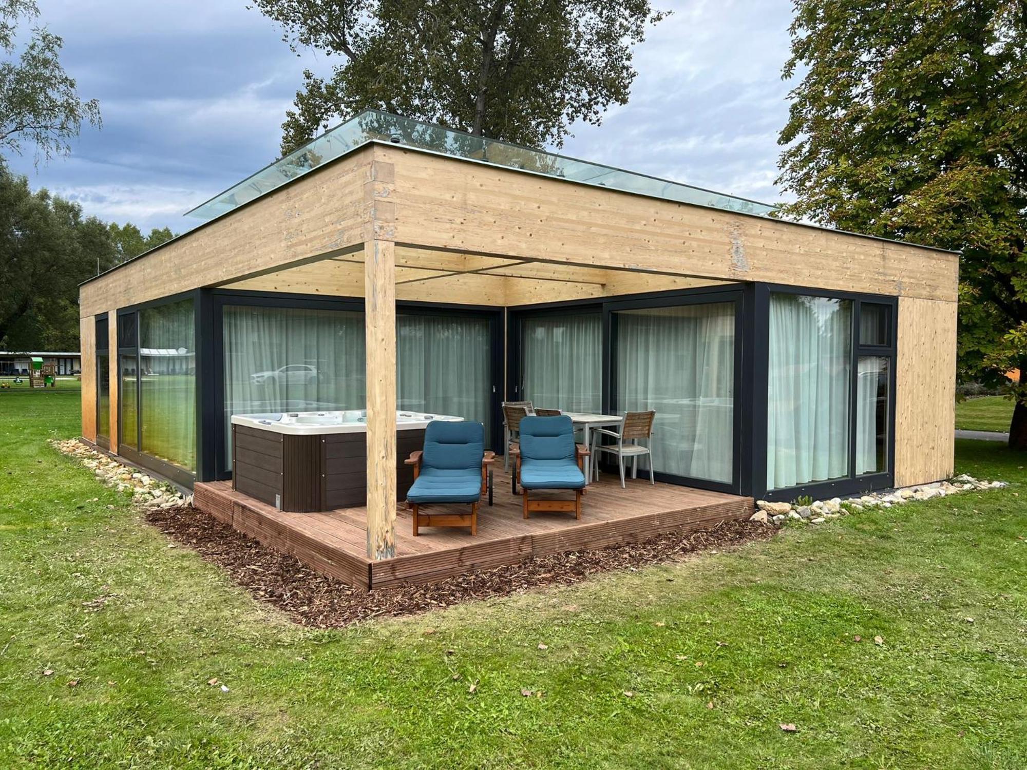 Luxusní apartmá s krbem a vířivkou Ceske Budejovice Exterior foto