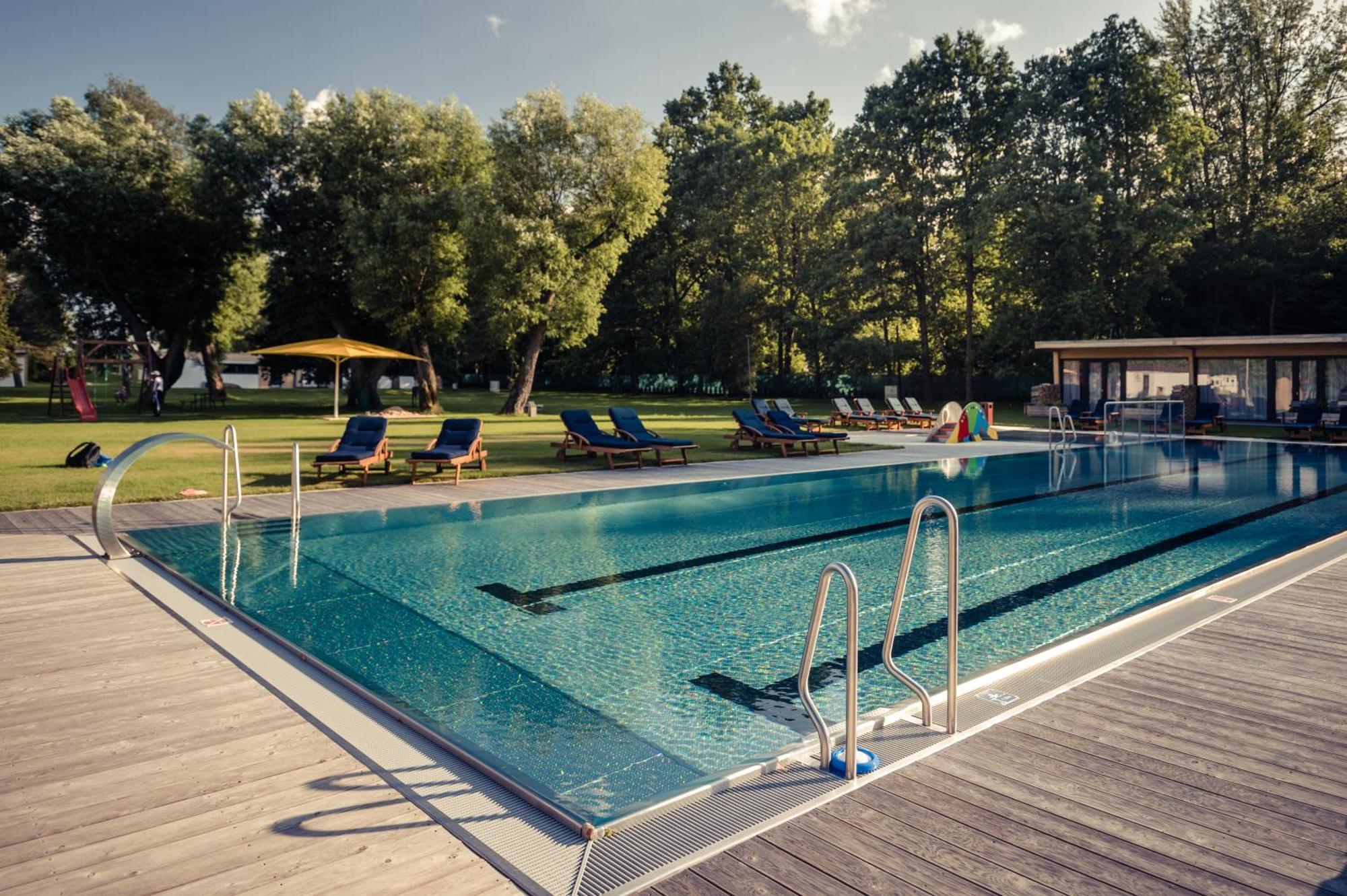Luxusní apartmá s krbem a vířivkou Ceske Budejovice Exterior foto